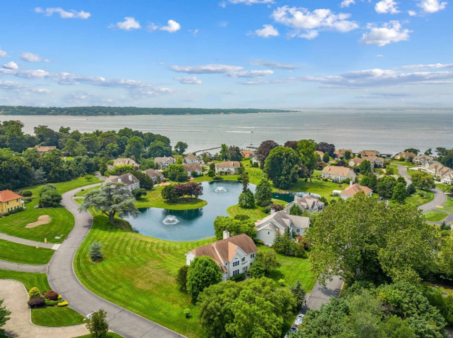 Legend Yacht & Beach Club — Legend Yacht & Beach Club, Glen Cove